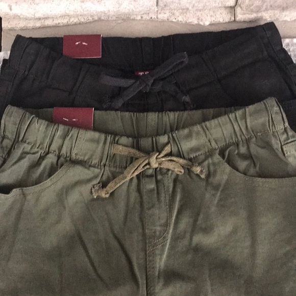 🔥🔥 SALE ITEM 🔥🔥 Jogger Pants sold separately - Picture 2 of 4